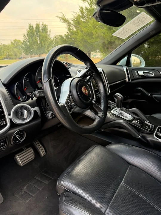 2016 Porsche 958 Cayenne S - Image 7 of 15