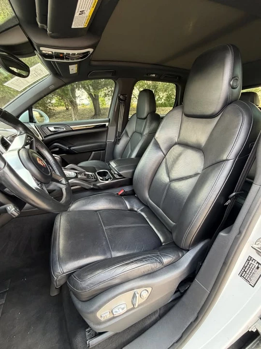 2016 Porsche 958 Cayenne S - Image 8 of 15