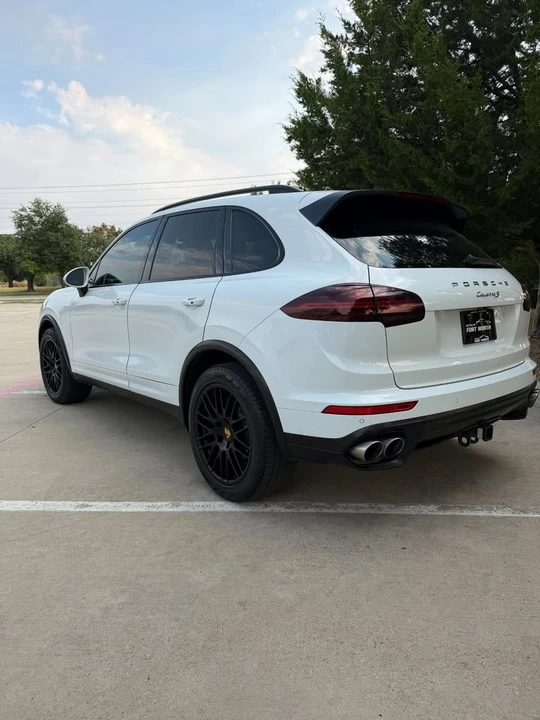 2016 Porsche 958 Cayenne S - Image 2 of 15