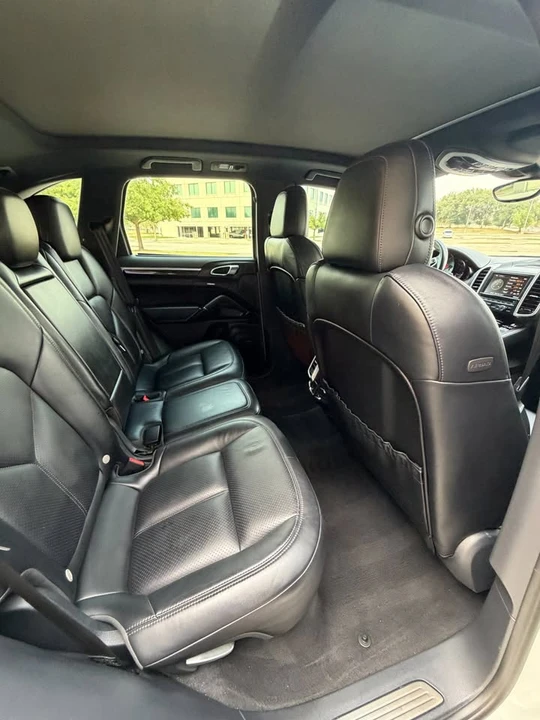 2016 Porsche 958 Cayenne S - Image 11 of 15