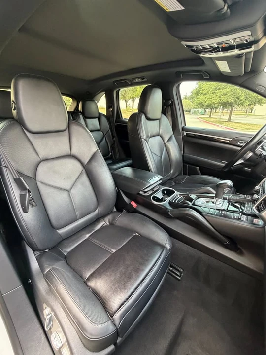 2016 Porsche 958 Cayenne S - Image 12 of 15