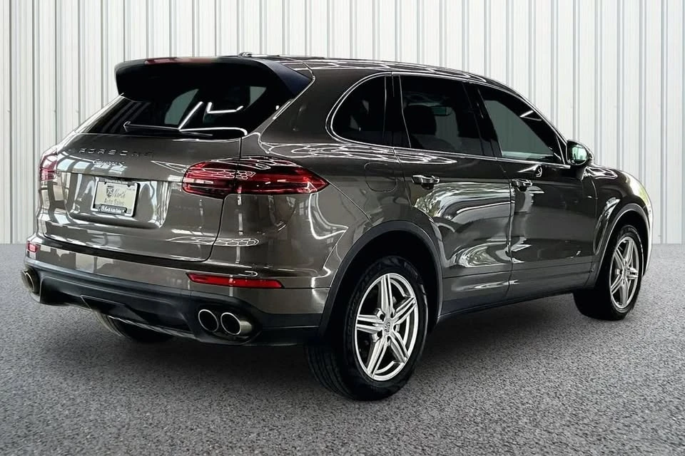 2016 Porsche 958 Cayenne S - Image 6 of 19