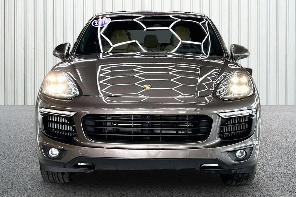 2016 Porsche 958 Cayenne S - Image 2 of 19