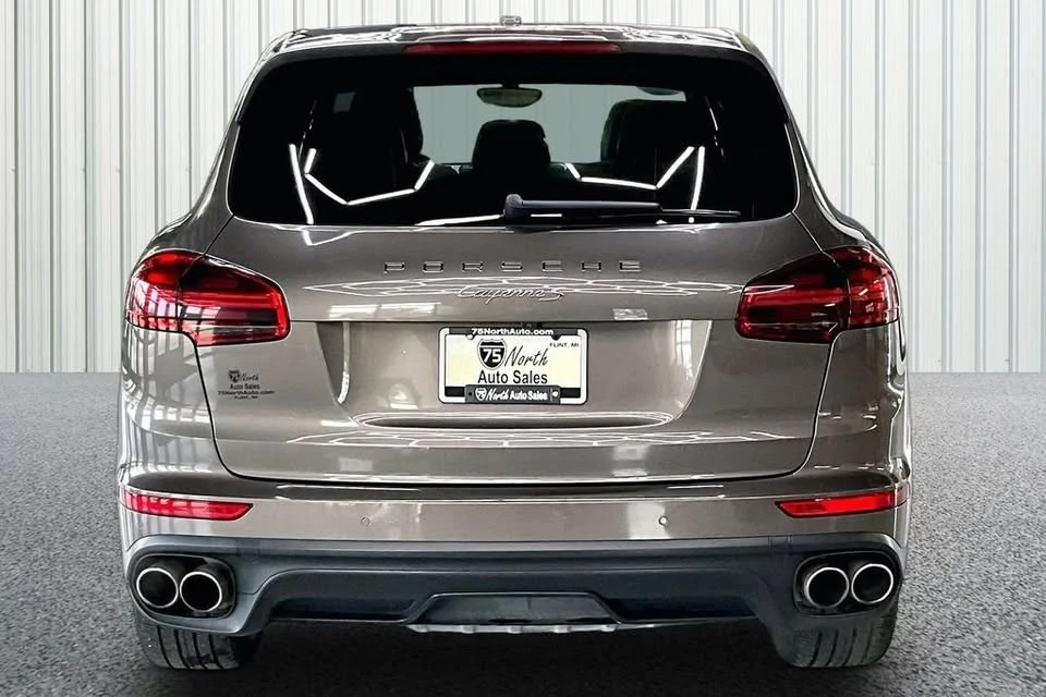 2016 Porsche 958 Cayenne S - Image 5 of 19