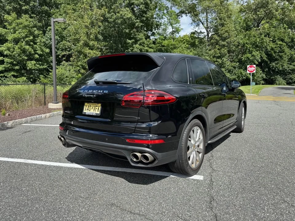 2016 Porsche 958 Cayenne S - Image 3 of 19