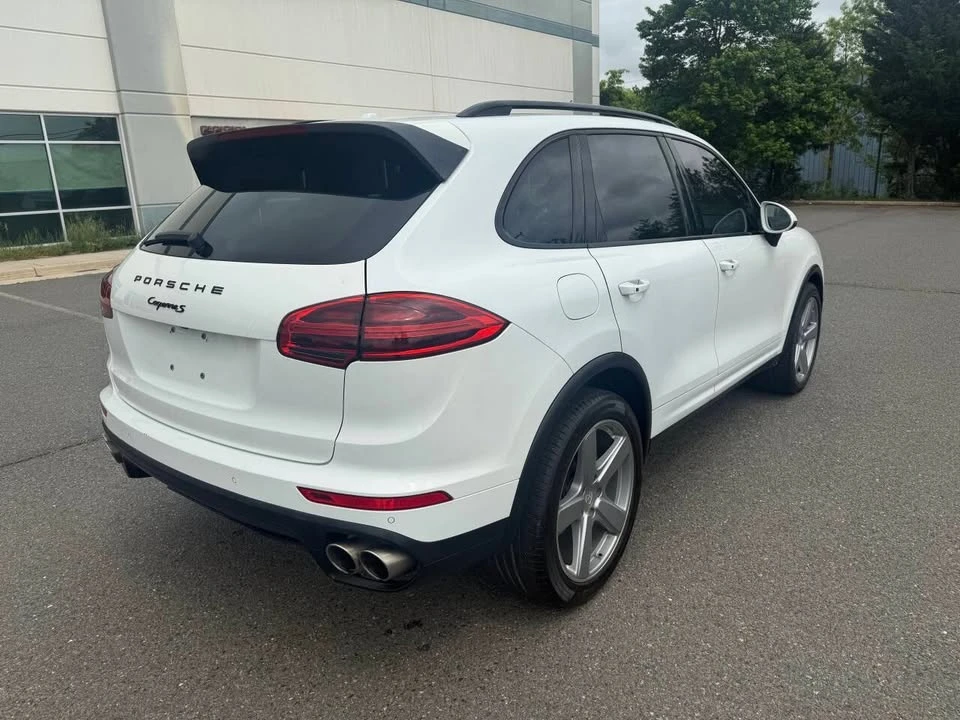 2016 Porsche 958 Cayenne S - Image 6 of 17