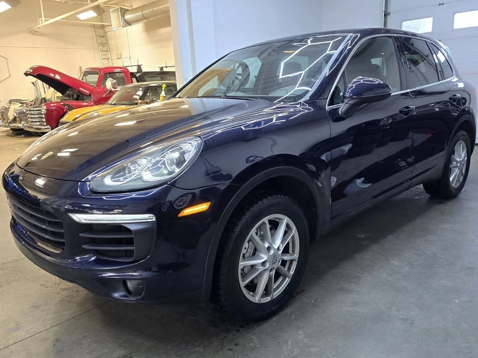 2016 Porsche 958 Cayenne S - Image 2 of 17