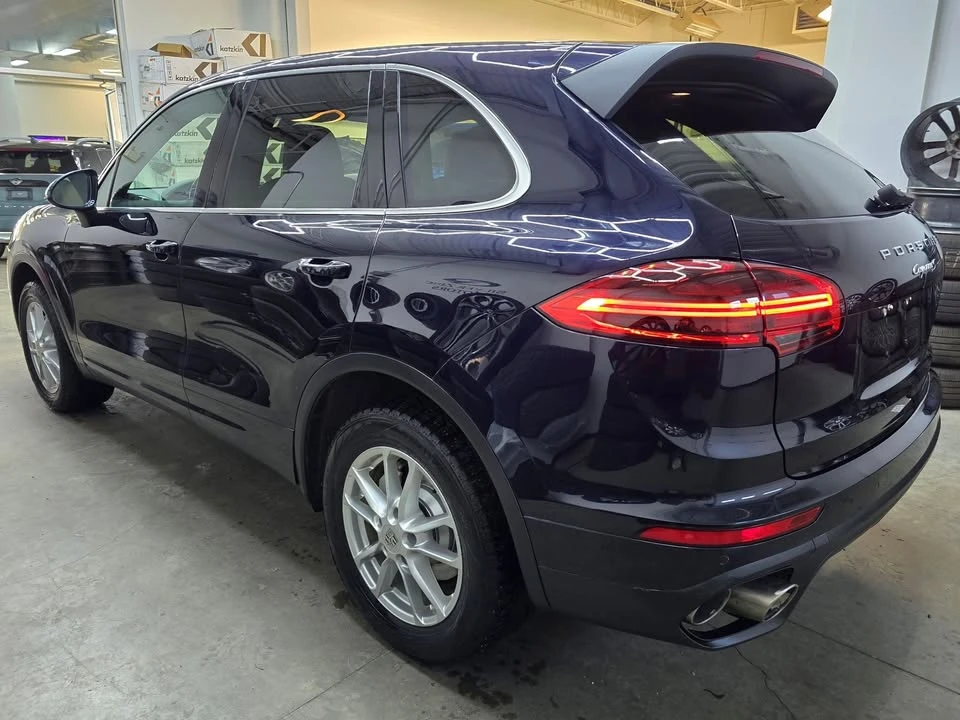 2016 Porsche 958 Cayenne S - Image 3 of 17