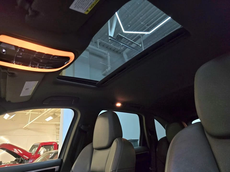 2016 Porsche 958 Cayenne S - Image 13 of 17
