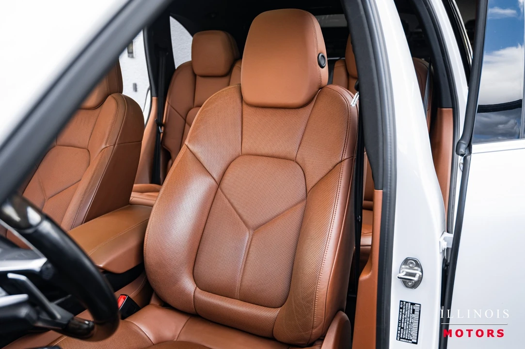2016 Porsche 958 Cayenne S - Image 19 of 31