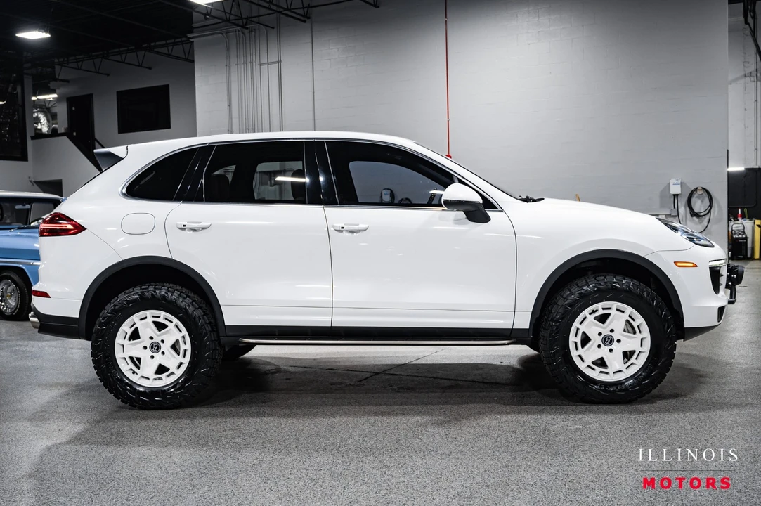 2016 Porsche 958 Cayenne S - Image 6 of 21
