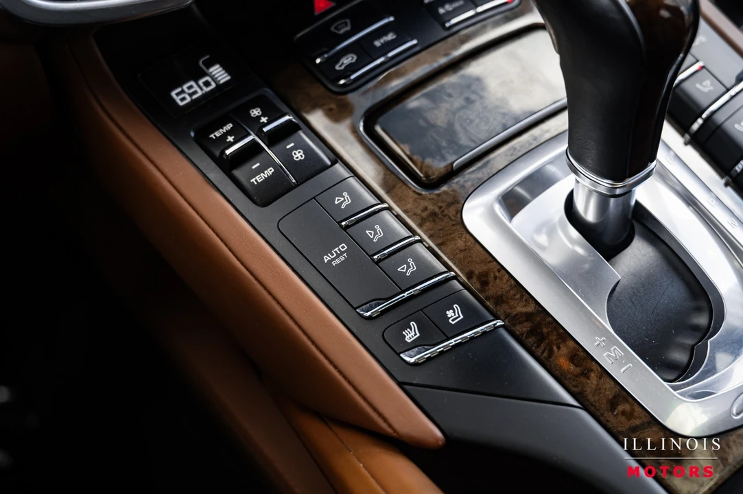 2016 Porsche 958 Cayenne S - Image 27 of 31