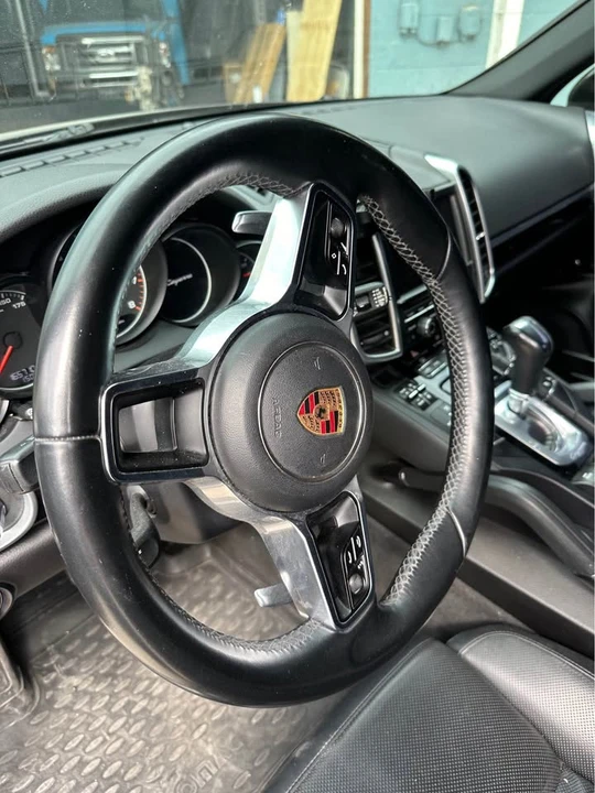 2016 Porsche 958 Cayenne S - Image 5 of 10