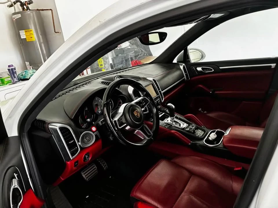 2016 Porsche 958 Cayenne S - Image 4 of 8