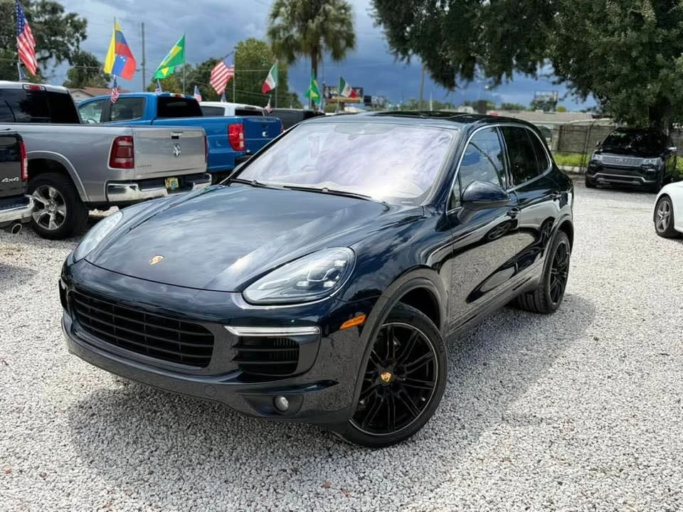 2016 Porsche 958 Cayenne S - Image 6 of 20