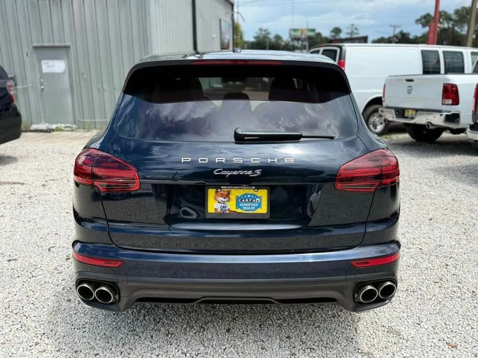2016 Porsche 958 Cayenne S - Image 9 of 20