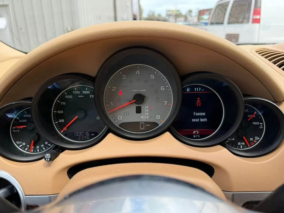 2016 Porsche 958 Cayenne S - Image 17 of 20