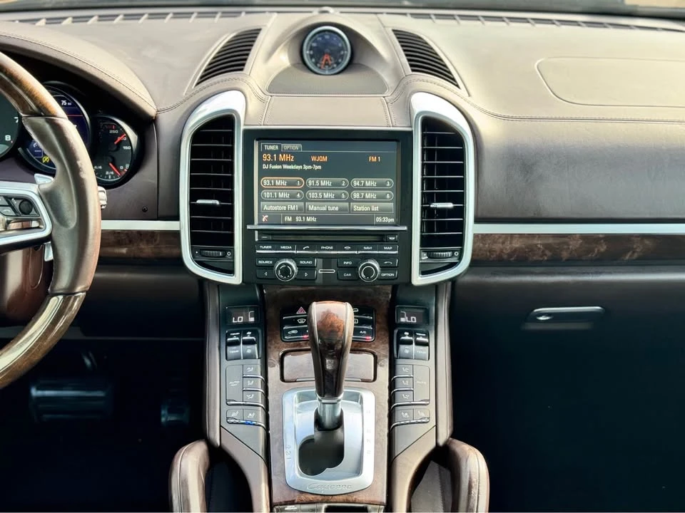 2016 Porsche 958 Cayenne S - Image 17 of 19