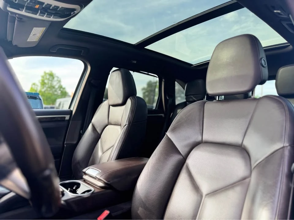 2016 Porsche 958 Cayenne S - Image 7 of 19