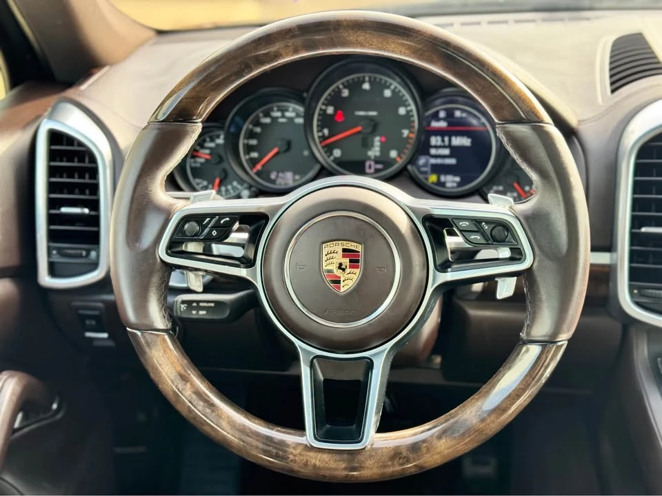 2016 Porsche 958 Cayenne S - Image 16 of 19