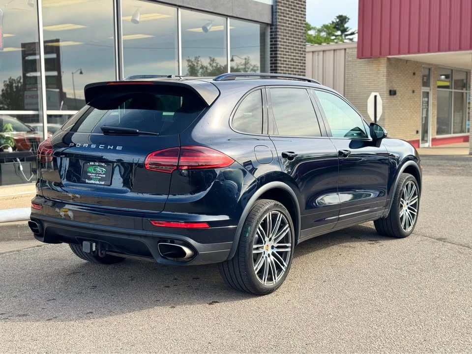 2016 Porsche 958 Cayenne S - Image 5 of 19