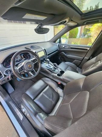 2016 Porsche 958 Cayenne S - Image 11 of 21