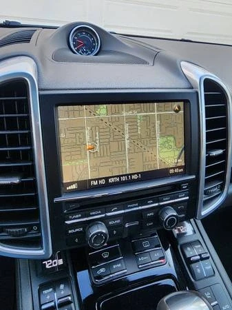 2016 Porsche 958 Cayenne S - Image 20 of 21