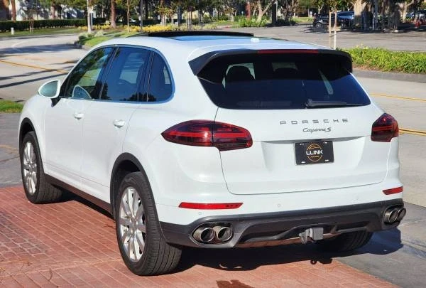 2016 Porsche 958 Cayenne S - Image 5 of 21