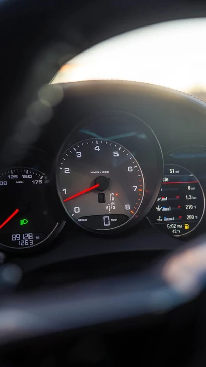 2016 Porsche 958 Cayenne S - Image 11 of 15