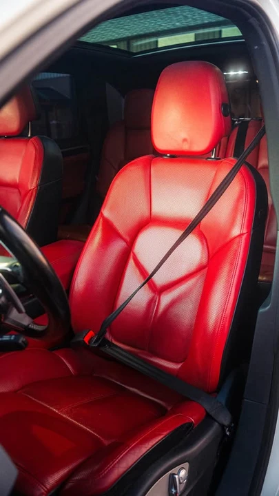 2016 Porsche 958 Cayenne S - Image 12 of 15