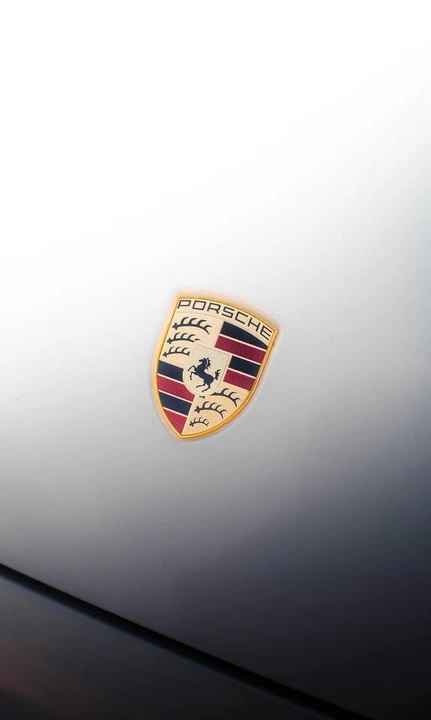 2016 Porsche 958 Cayenne S - Image 9 of 15