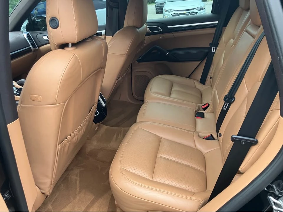 2016 Porsche 958 Cayenne S - Image 3 of 7