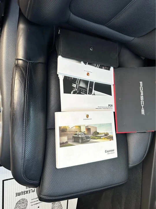 2016 Porsche 958 Cayenne S - Image 16 of 20