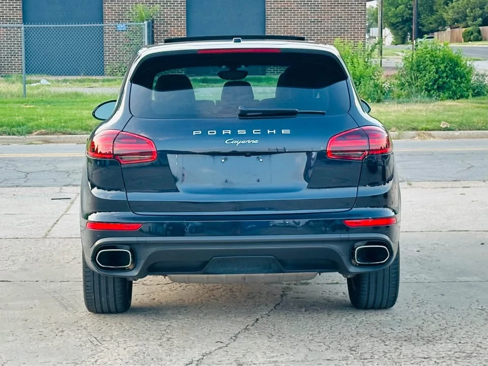 2016 Porsche 958 Cayenne S - Image 6 of 20