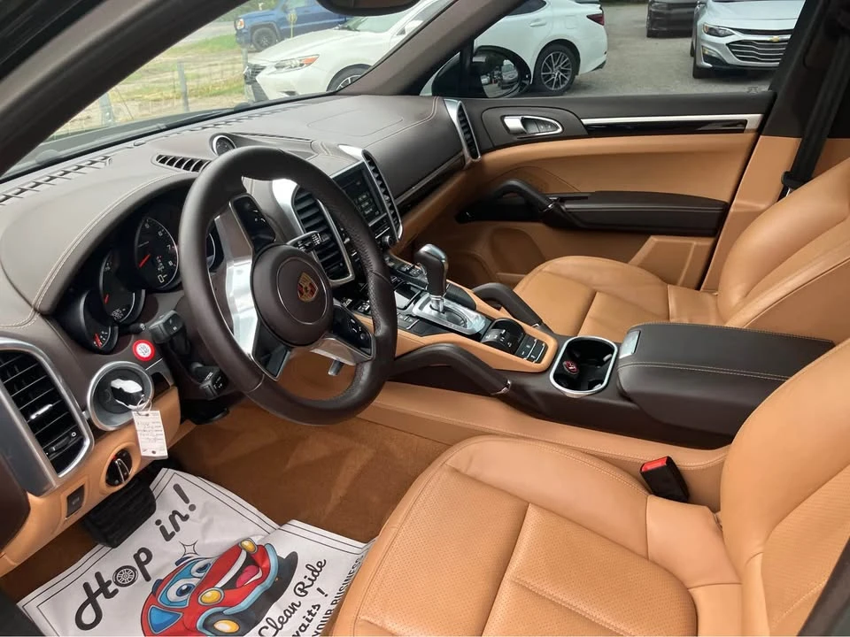 2016 Porsche 958 Cayenne S - Image 2 of 7