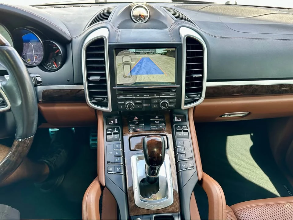 2016 Porsche 958 Cayenne S - Image 20 of 20