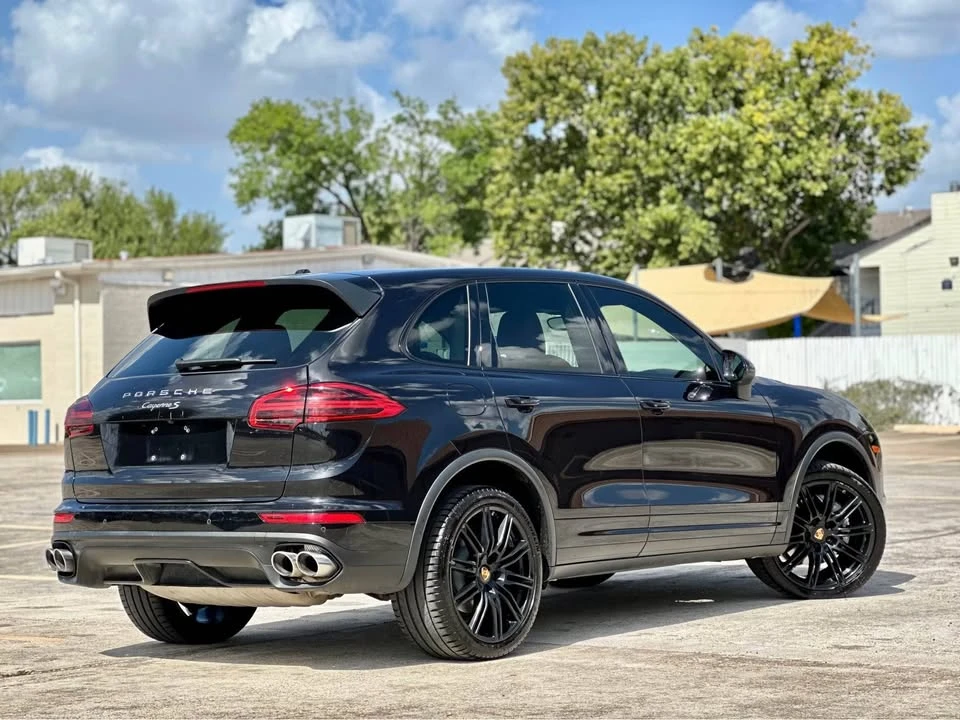 2016 Porsche 958 Cayenne S - Image 2 of 20