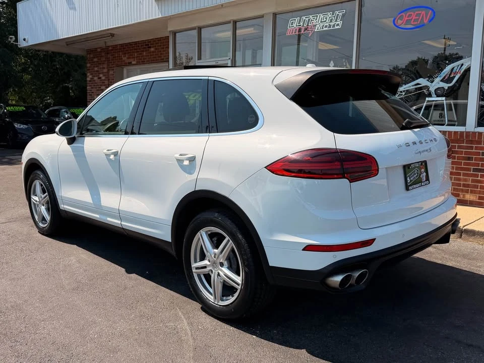 2016 Porsche 958 Cayenne S - Image 2 of 19