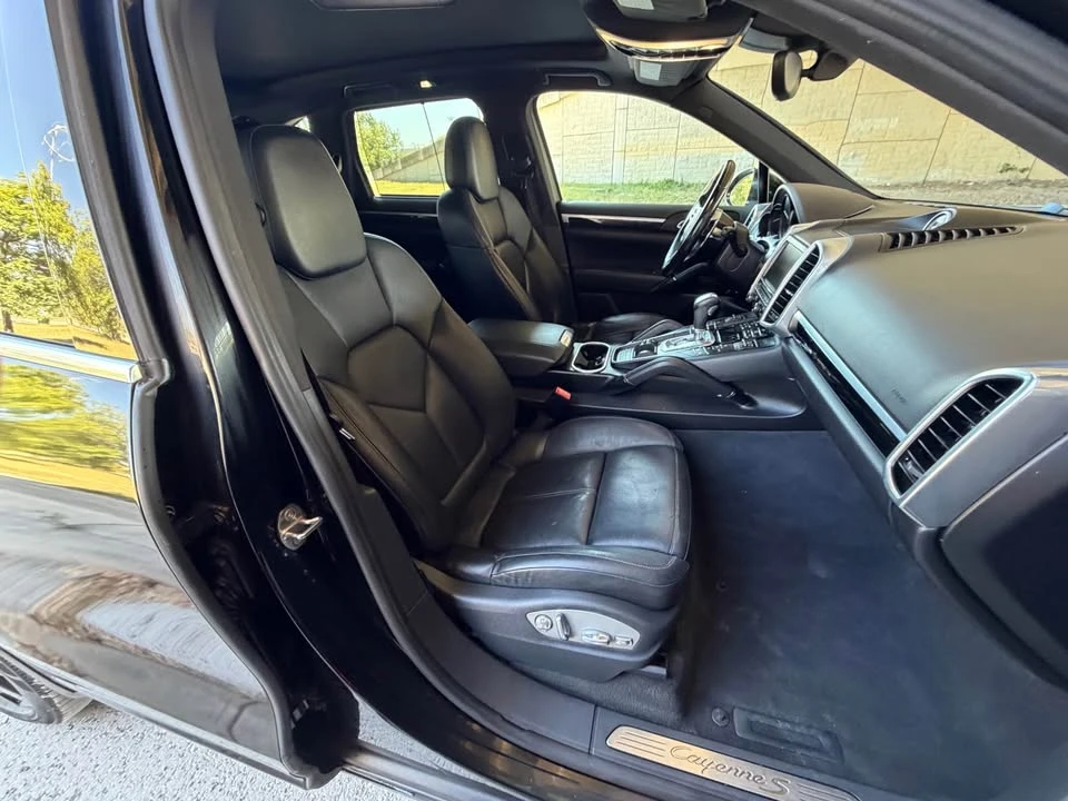 2016 Porsche 958 Cayenne S - Image 9 of 15