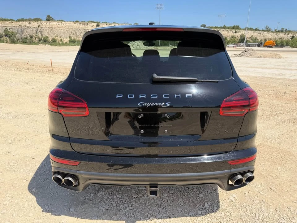 2016 Porsche 958 Cayenne S - Image 7 of 15