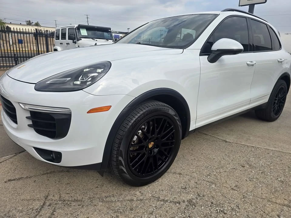 2016 Porsche 958 Cayenne S - Image 3 of 13