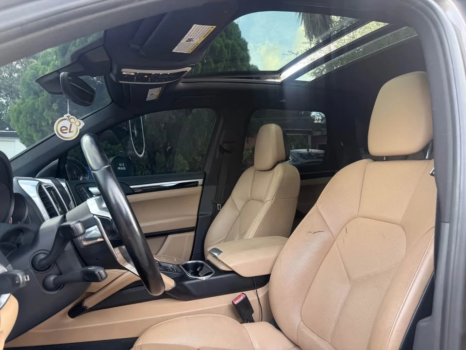 2016 Porsche 958 Cayenne S - Image 6 of 9