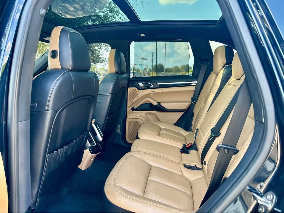 2016 Porsche 958 Cayenne S - Image 11 of 20