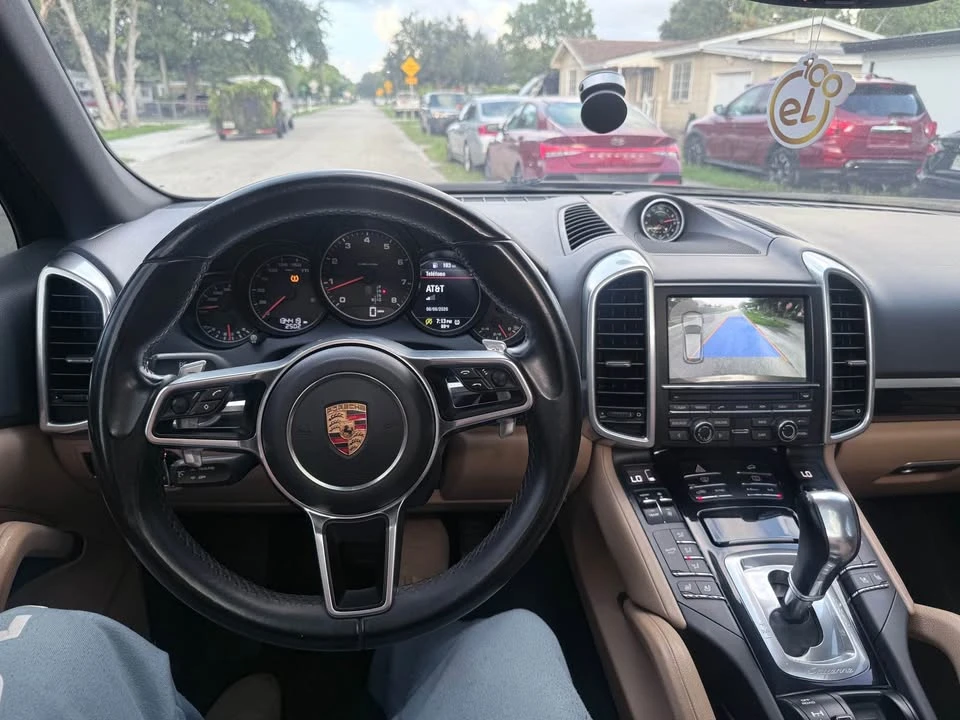 2016 Porsche 958 Cayenne S - Image 5 of 9
