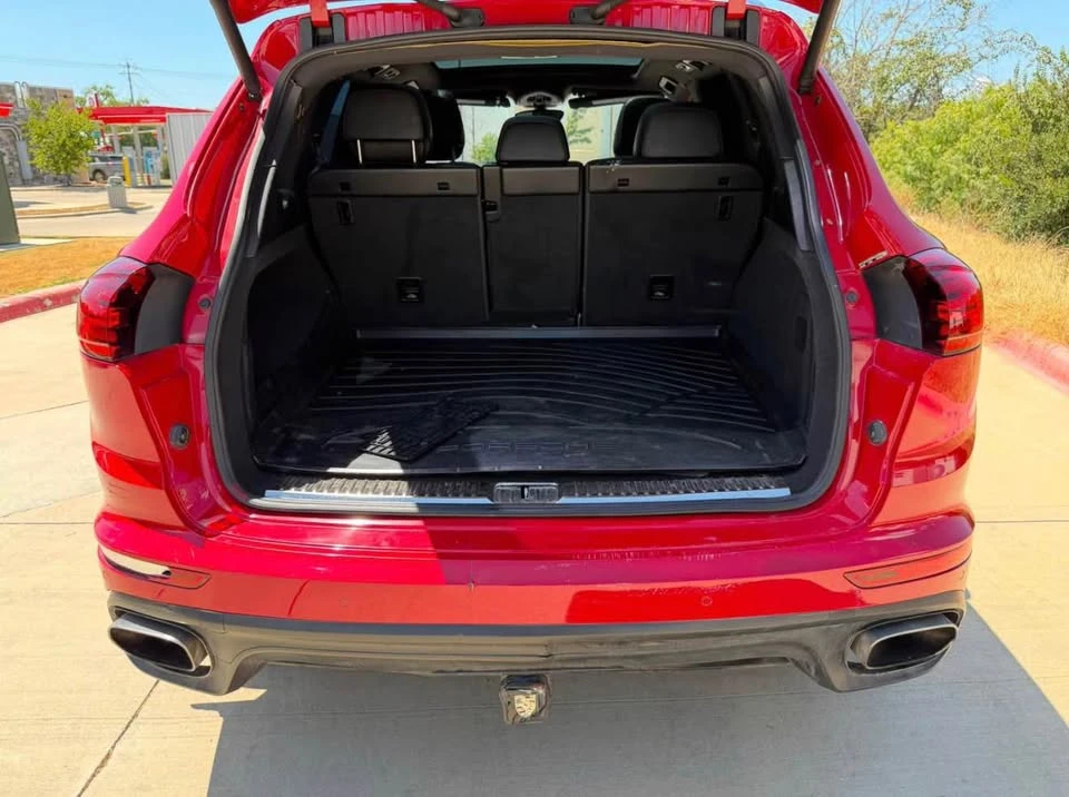 2016 Porsche 958 Cayenne S - Image 6 of 20