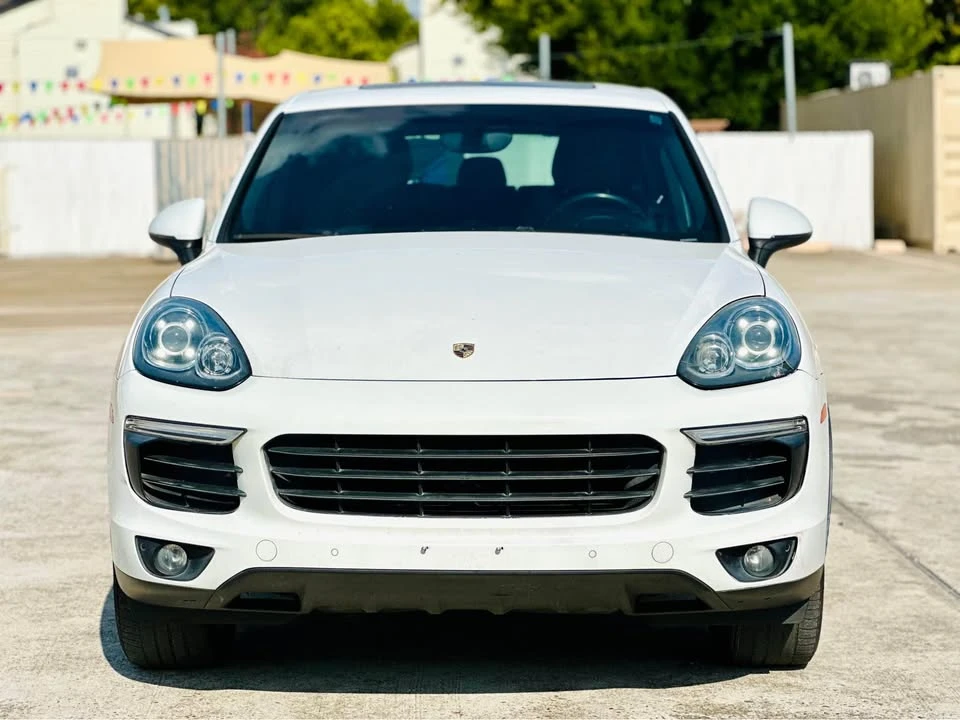 2016 Porsche 958 Cayenne S - Image 5 of 20