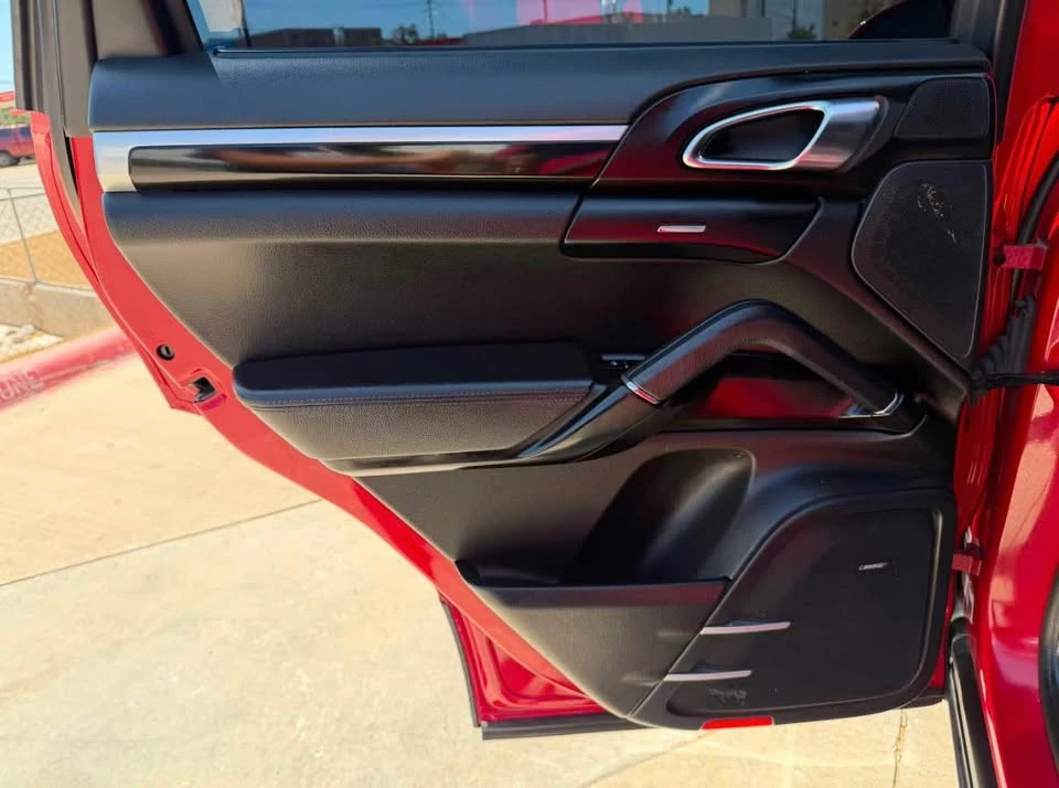 2016 Porsche 958 Cayenne S - Image 12 of 20
