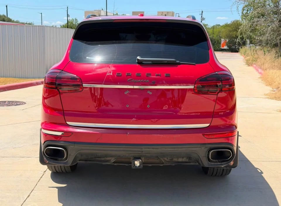 2016 Porsche 958 Cayenne S - Image 4 of 20