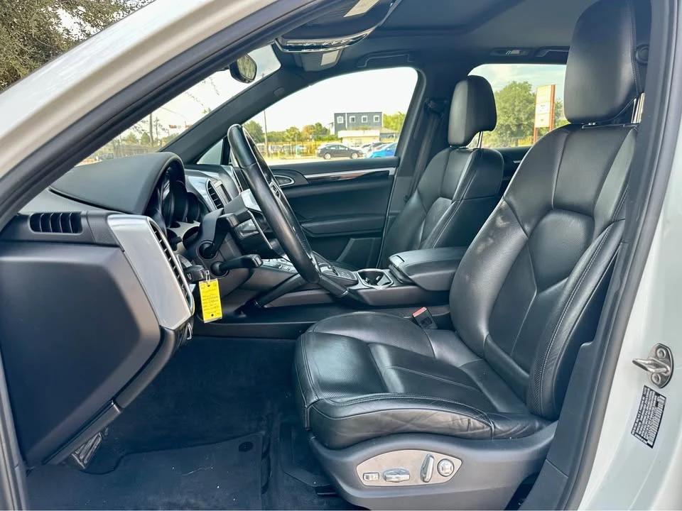2016 Porsche 958 Cayenne S - Image 10 of 20