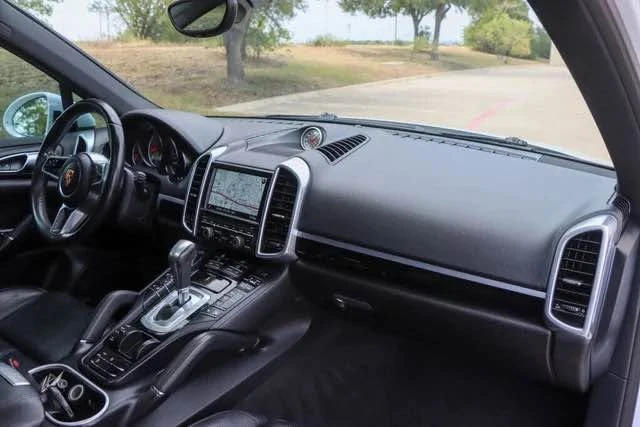 2016 Porsche 958 Cayenne S - Image 8 of 8